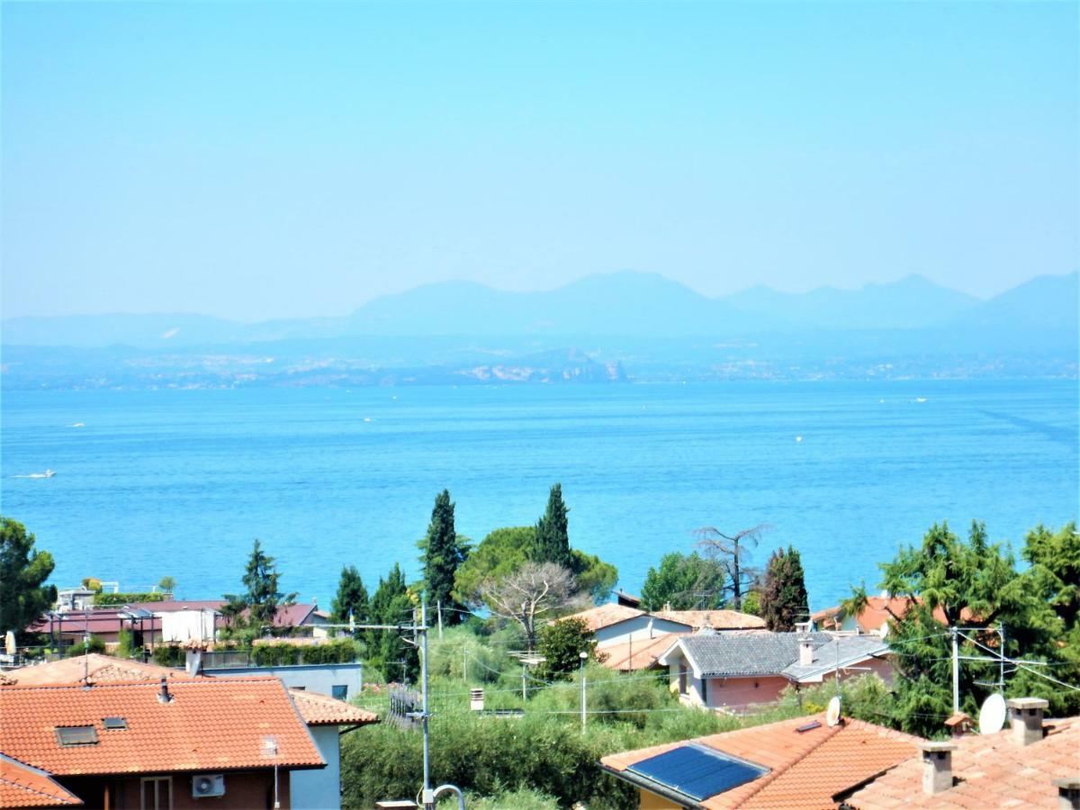 Panoramic Apartment Бардолино Экстерьер фото